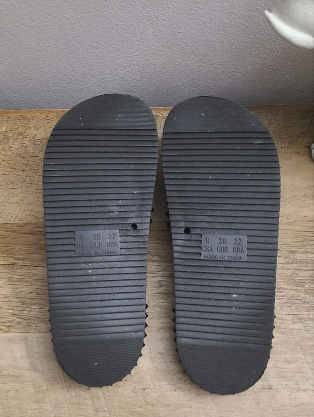 🖤 Women's Spiky Studded Black Slide Sandals Size 8 - Picture 8 of 11